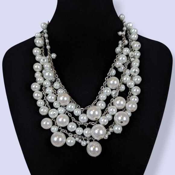 (2/$20) 3-Strand Faux Pearl Bauble Statement Necklace - Picture 1 of 5